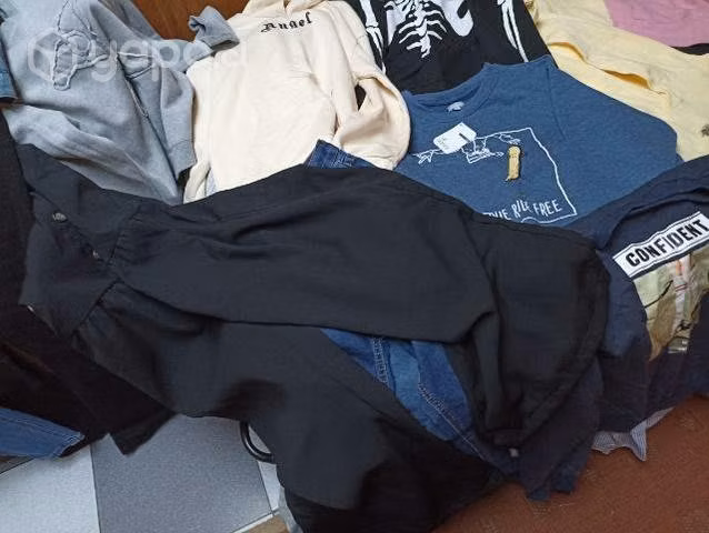 Ropa nueva y otras un solo uso