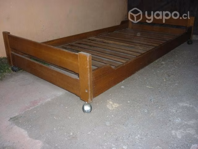 Dos camas de una plaza con sus colchones