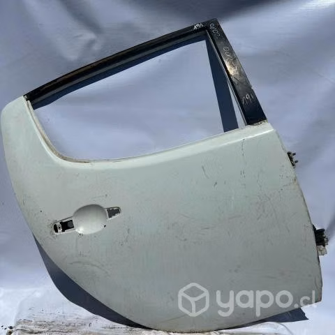 Puerta trasera derecha Mitsubishi L200 2010
