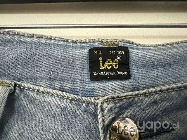 Short Elástico Marca Lee Talla 40 Celeste - Imagen 3