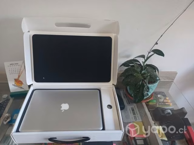 Macbook pro 2012 en caja y funda de regalo - Imagen 5