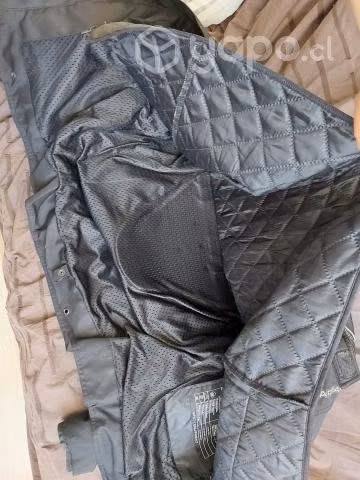 Chaqueta para moto marca ARMAD