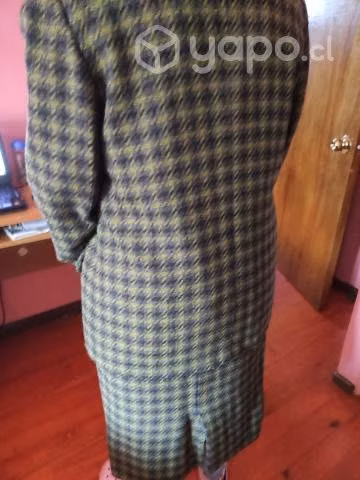Traje de dos piezas. Talla 48/50 - Imagen 2