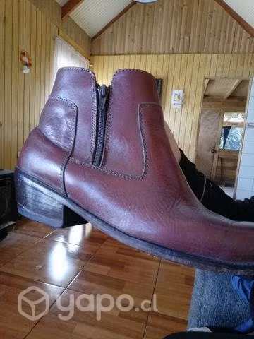 Botas de cuero número 43 - Imagen 2