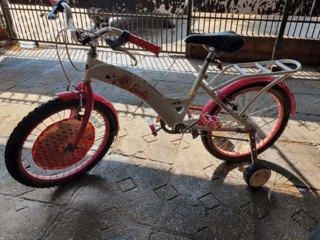 Bicicleta niña como nueva