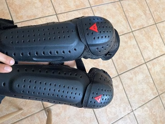 Rodilleras moto Dainese ( uso )