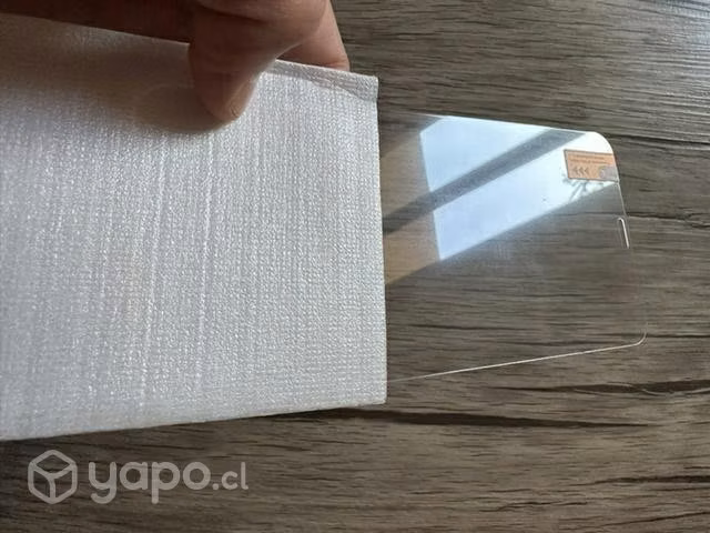 Micas de vidrio completas 9D iPhone 12/12 pro - Imagen 4