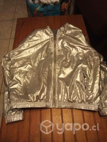 Ropa en buen estado de mi clóset para niña y mujer