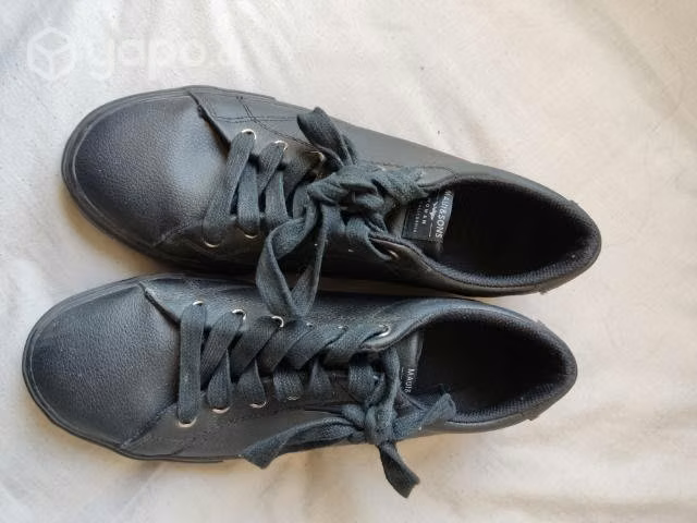 Zapatillas Maui de colegio mujer talla 39