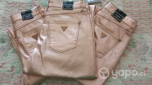 Pantalones dorados