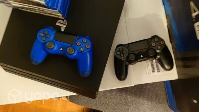 PlayStation 4 pro + juegos