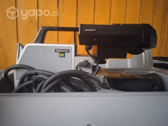 Camara de Video Sony trinicon vintage 2000e