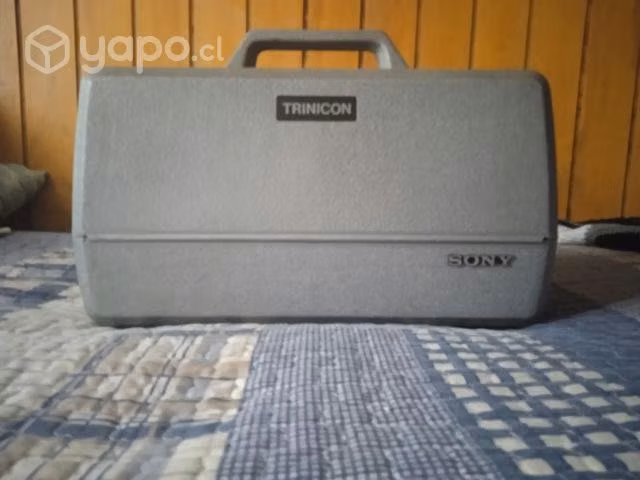Camara de Video Sony trinicon vintage 2000e