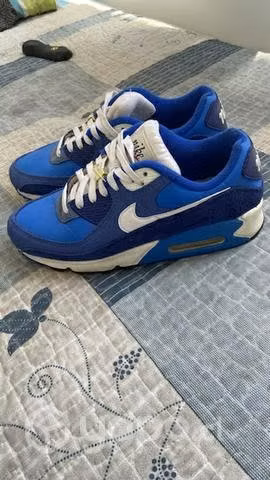 Air max casi nuevos talla 43 - Imagen 2