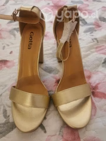 Sandalias Gotta