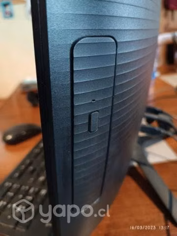 Computador de escritorio - Imagen 4
