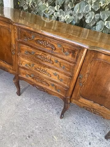 Buffet antiguo