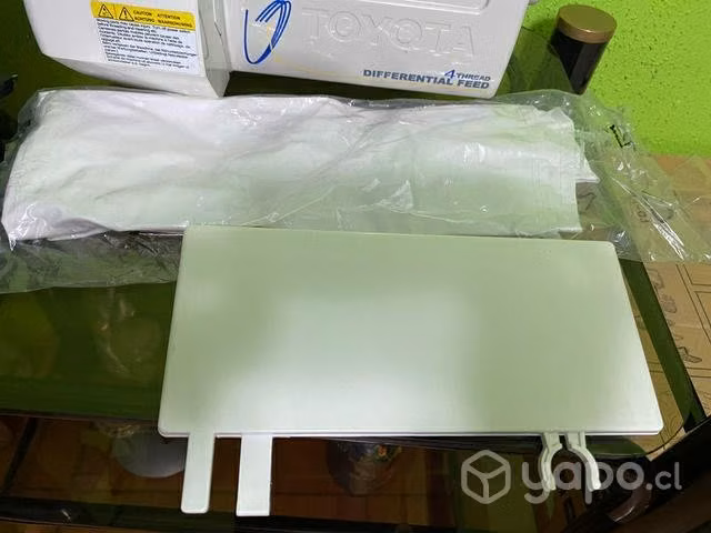 Maquina overlock - Imagen 5