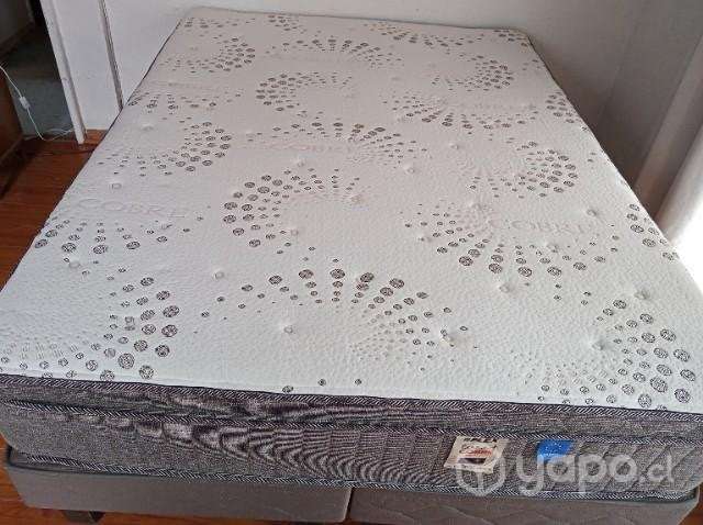 Cama 2 plazas con veladores - Imagen 2