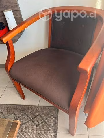 Sofá y sítiales