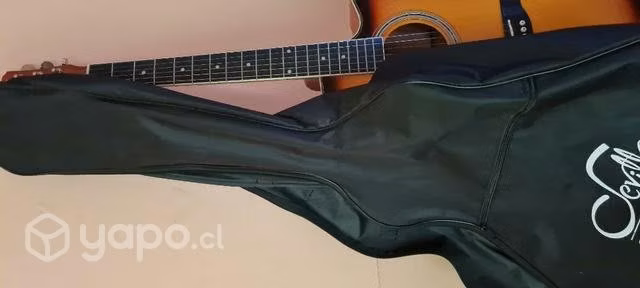 Una guitarra electroacústica nueva, perfecta,