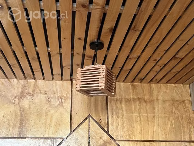 Lámpara colgante en madera Oregón
