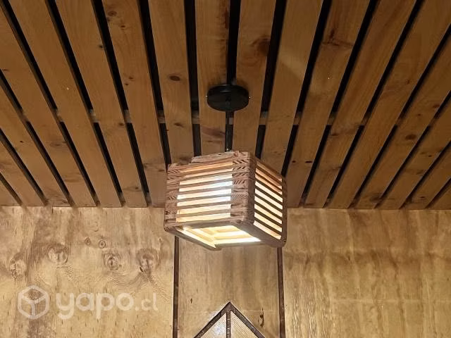 Lámpara colgante en madera Oregón