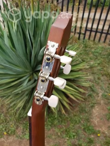 Guitarra Clásica Yamaha C40 - Imagen 3