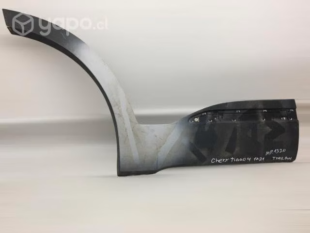 Chery tigo  moldura puerta trasera lh