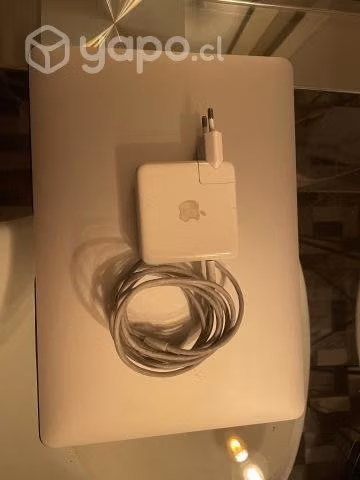 MacBook Pro I5- 256gb 2020