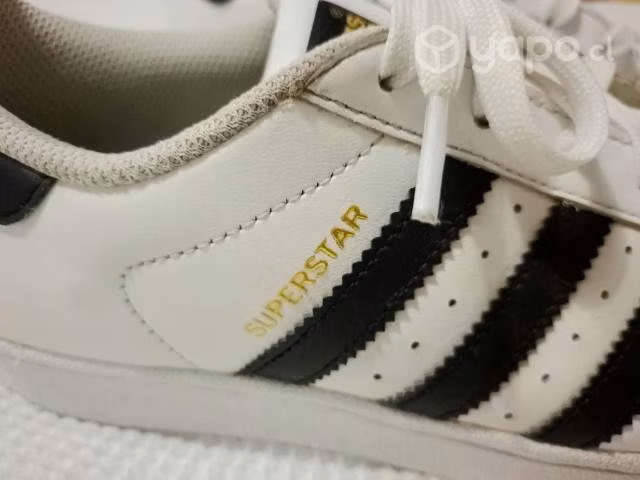 Adidas Superstar
