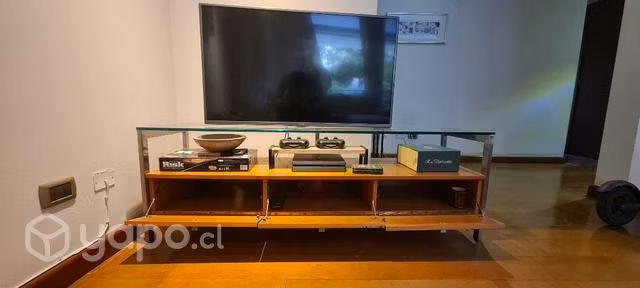 Rack para televisión y complementos