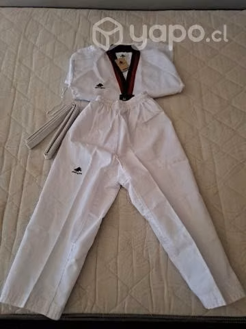 Dobok Niño Pine Tree con cinturón blanco daedo nue