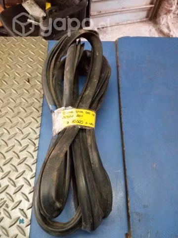 Goma pilar puerta delantera izquierda Ssangyong Ac