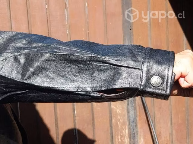 Chaqueta de cuero en excelente estado - Imagen 5