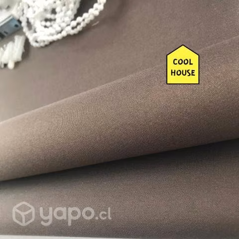 Cortina roller lisa y blackout disponible