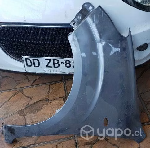 Tapabarro izquierdo Celerio 2022 2023 detalle