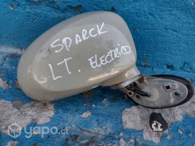 Espejo derecho Chevrolet spark LT