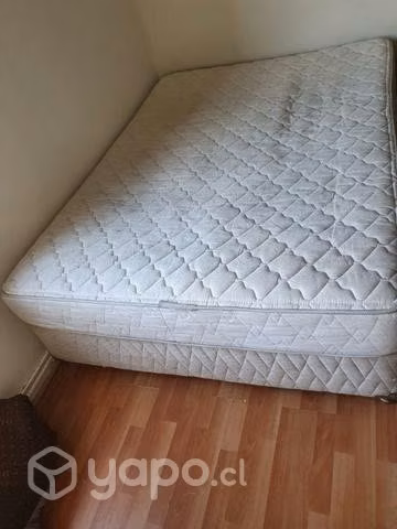 Cama de 2 plazas en buen estado