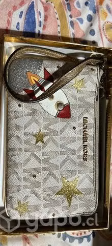 Cartera mano o billetera Mk