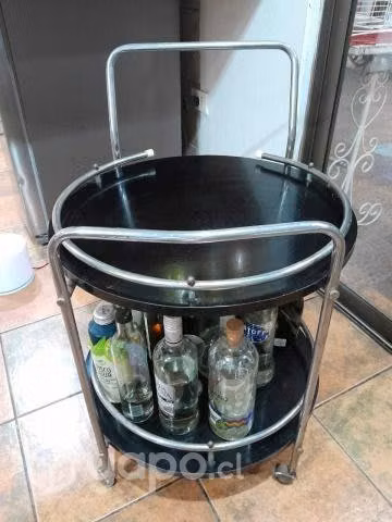 Mesa anexa licorera