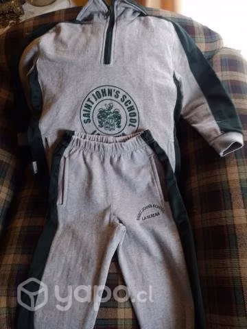 ropa del colegio Saint John Scholl. - Imagen 3