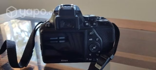 Nikon D3500 + AF-P Nikor 18-50mm + 70-300mm + bols