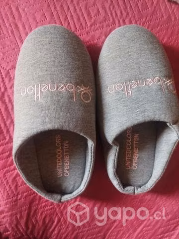 Pantuflas Benetton talla M - Imagen 3