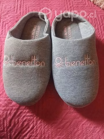 Pantuflas Benetton talla M