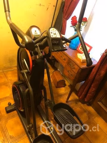 Máquina elíptica Bowflex Max Trainer M3