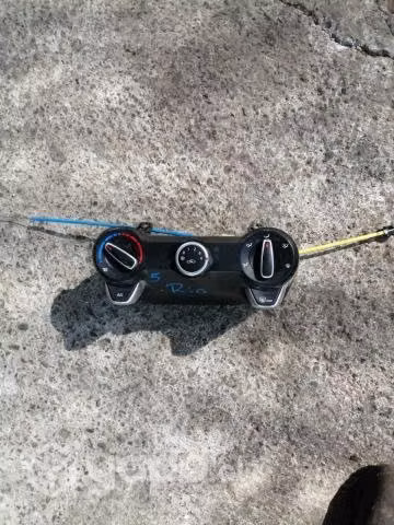 Consola de calefaccion kia rio 2017 original