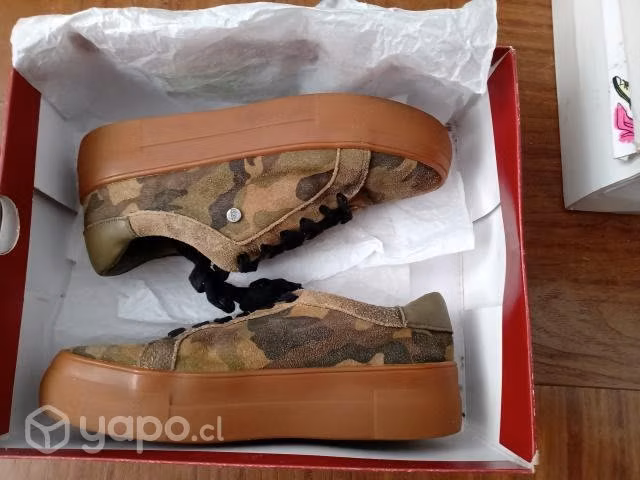 Zapatillas hus puppies