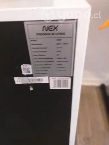 Frigobar Nex para reparar