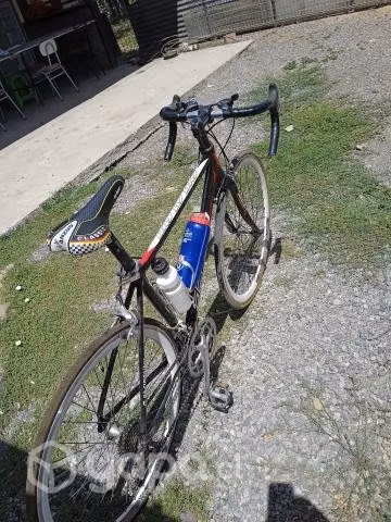 Bicicleta pistera con cambio de velocidades